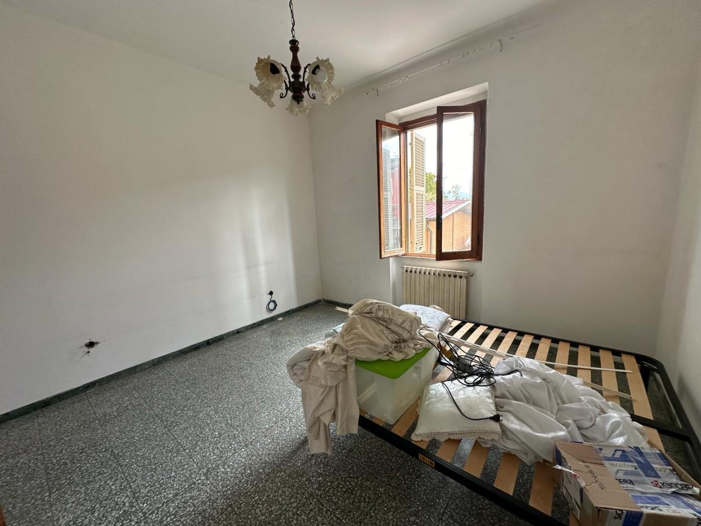 Immagine 50 di Appartamento in vendita  a Ameglia