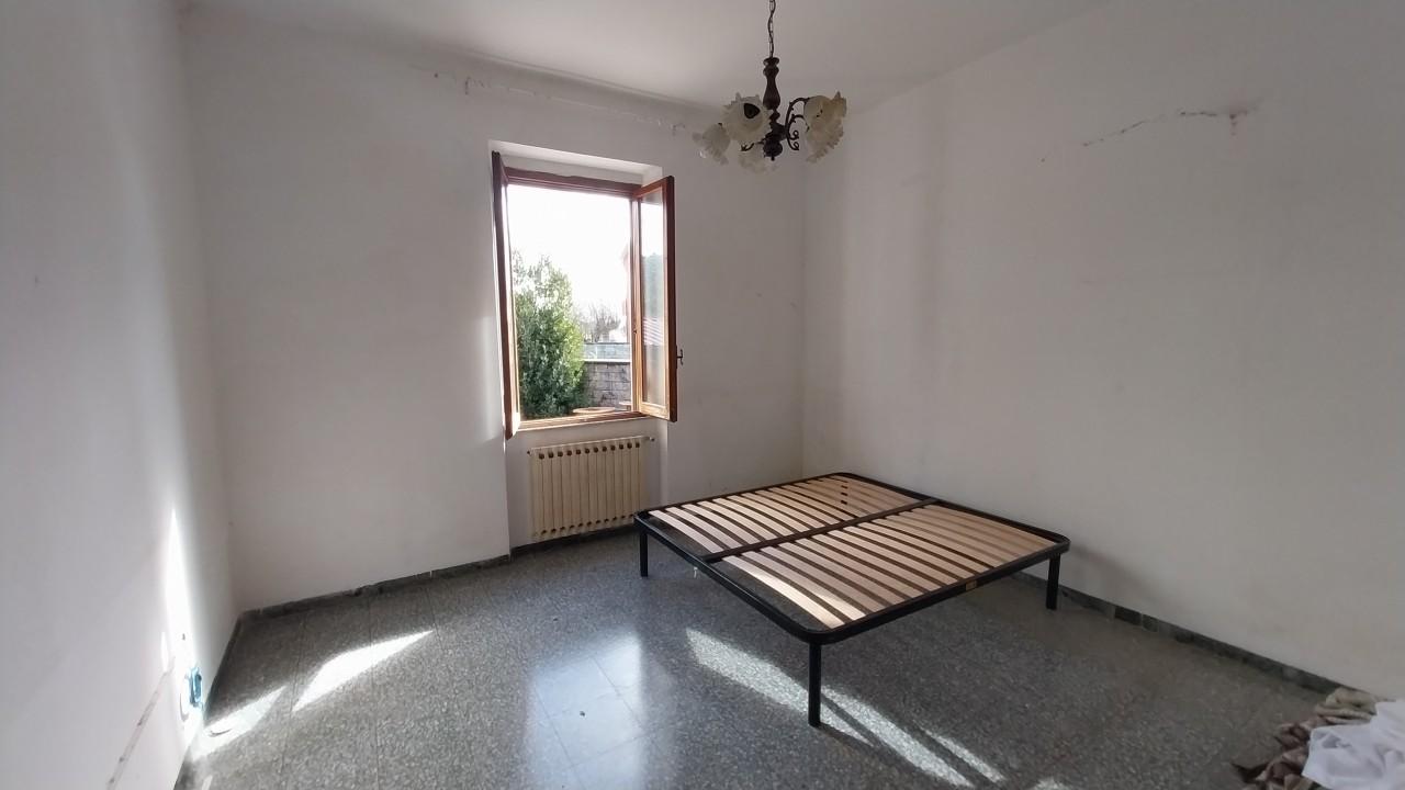 Immagine 24 di Appartamento in vendita  a Ameglia