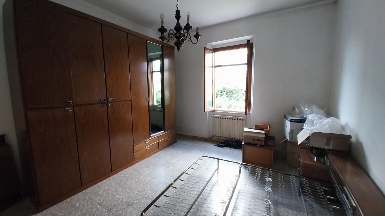 Immagine 30 di Appartamento in vendita  a Ameglia