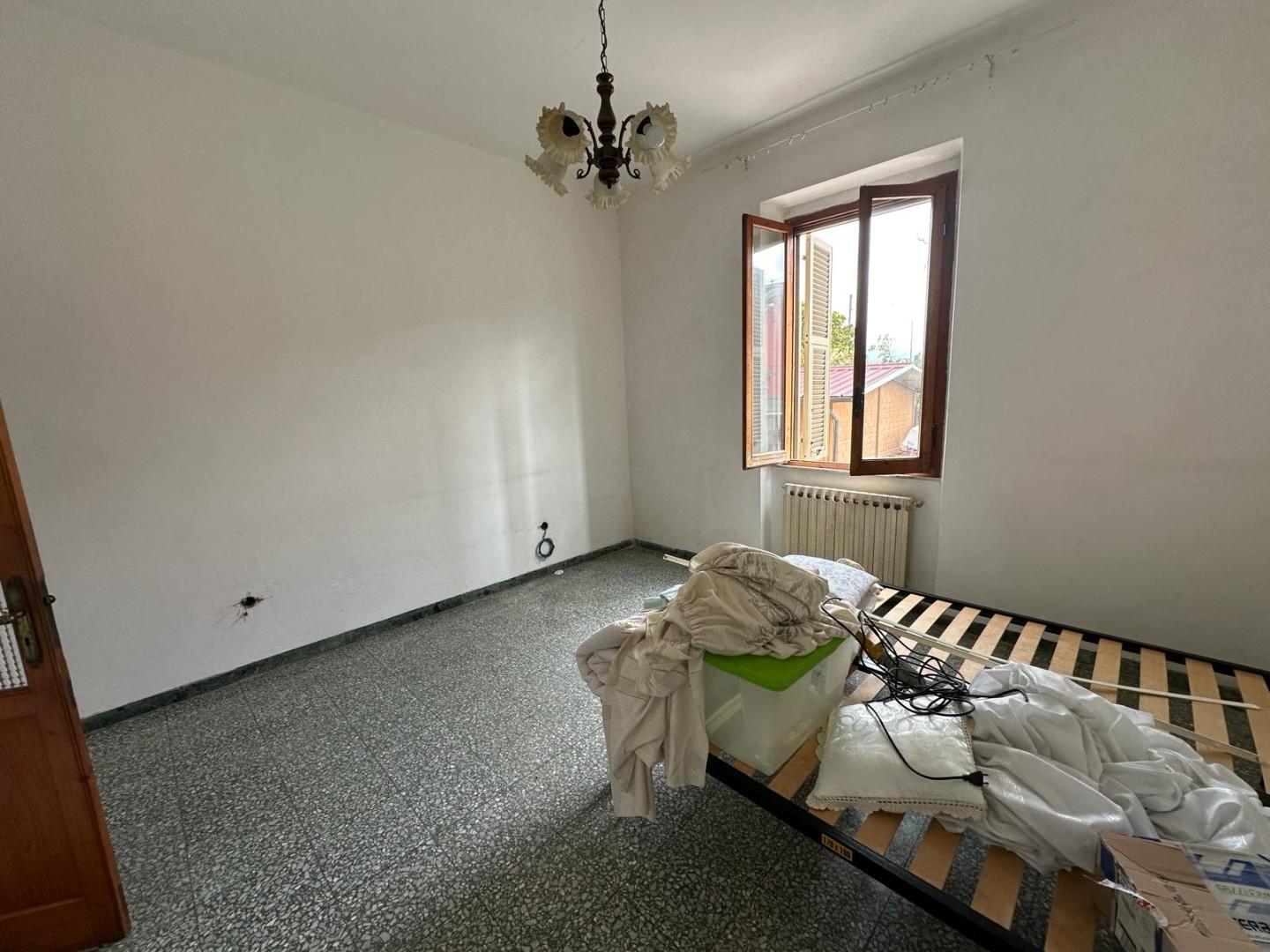 Immagine 51 di Appartamento in vendita  a Ameglia