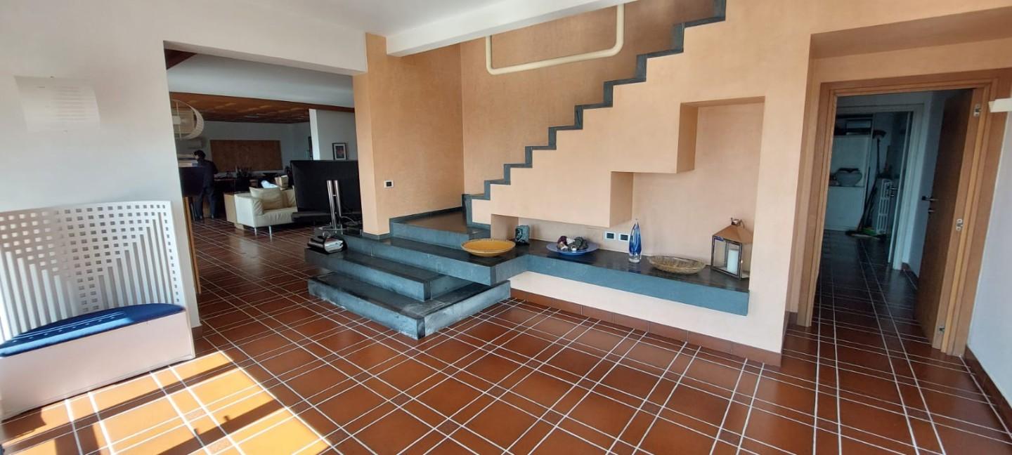 Immagine 13 di Villa in vendita  a Cerreto Guidi