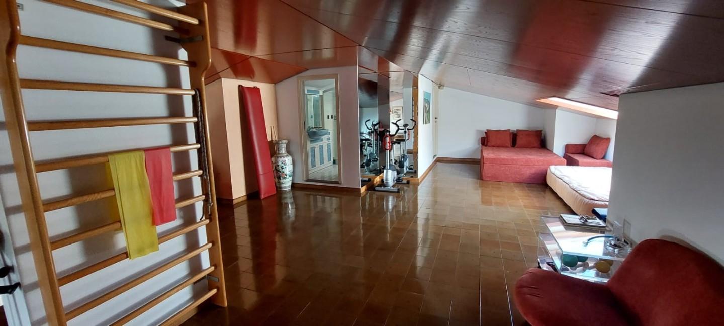 Immagine 14 di Villa in vendita  a Cerreto Guidi