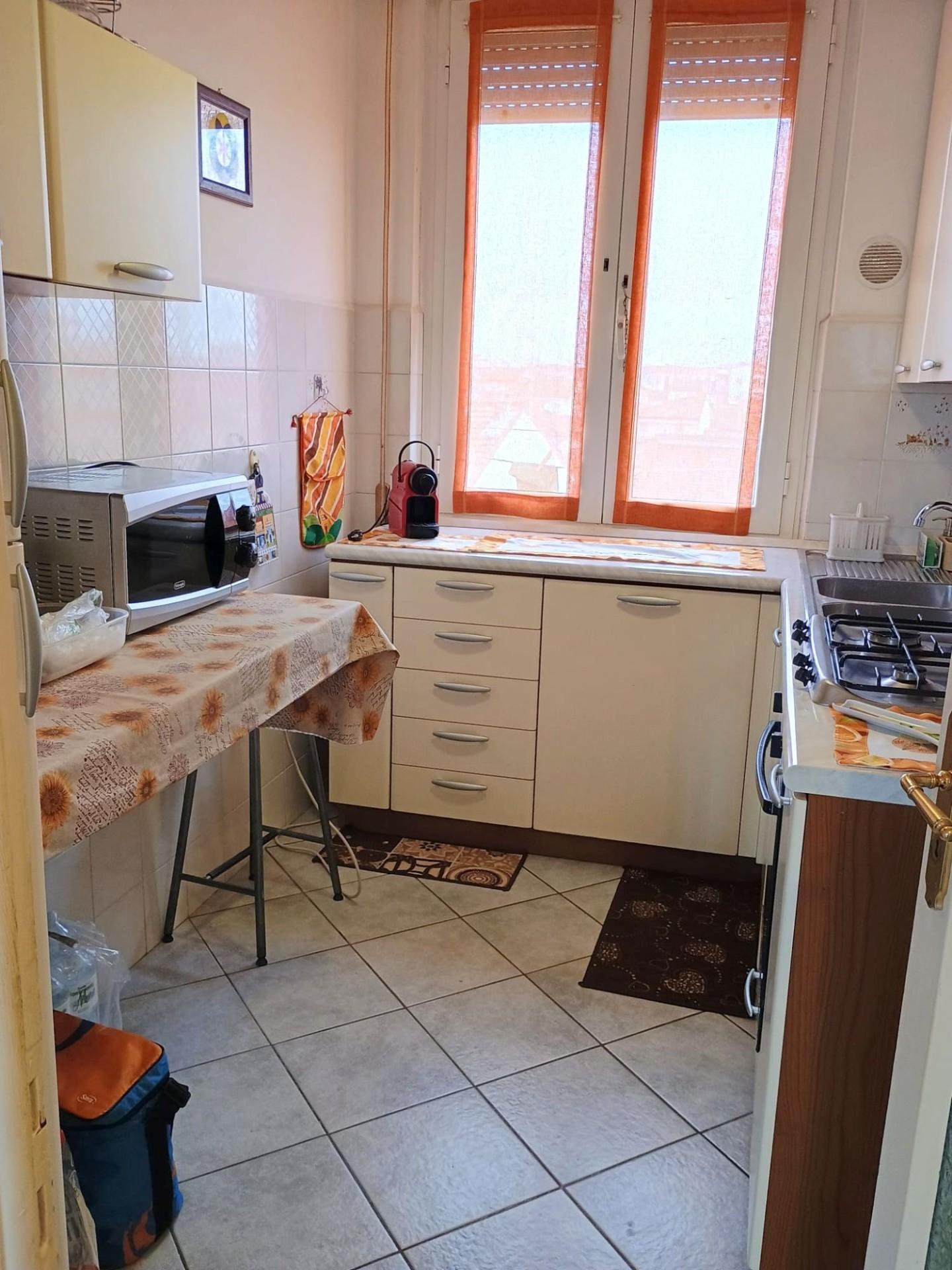 Immagine 7 di Appartamento in vendita  a Viareggio