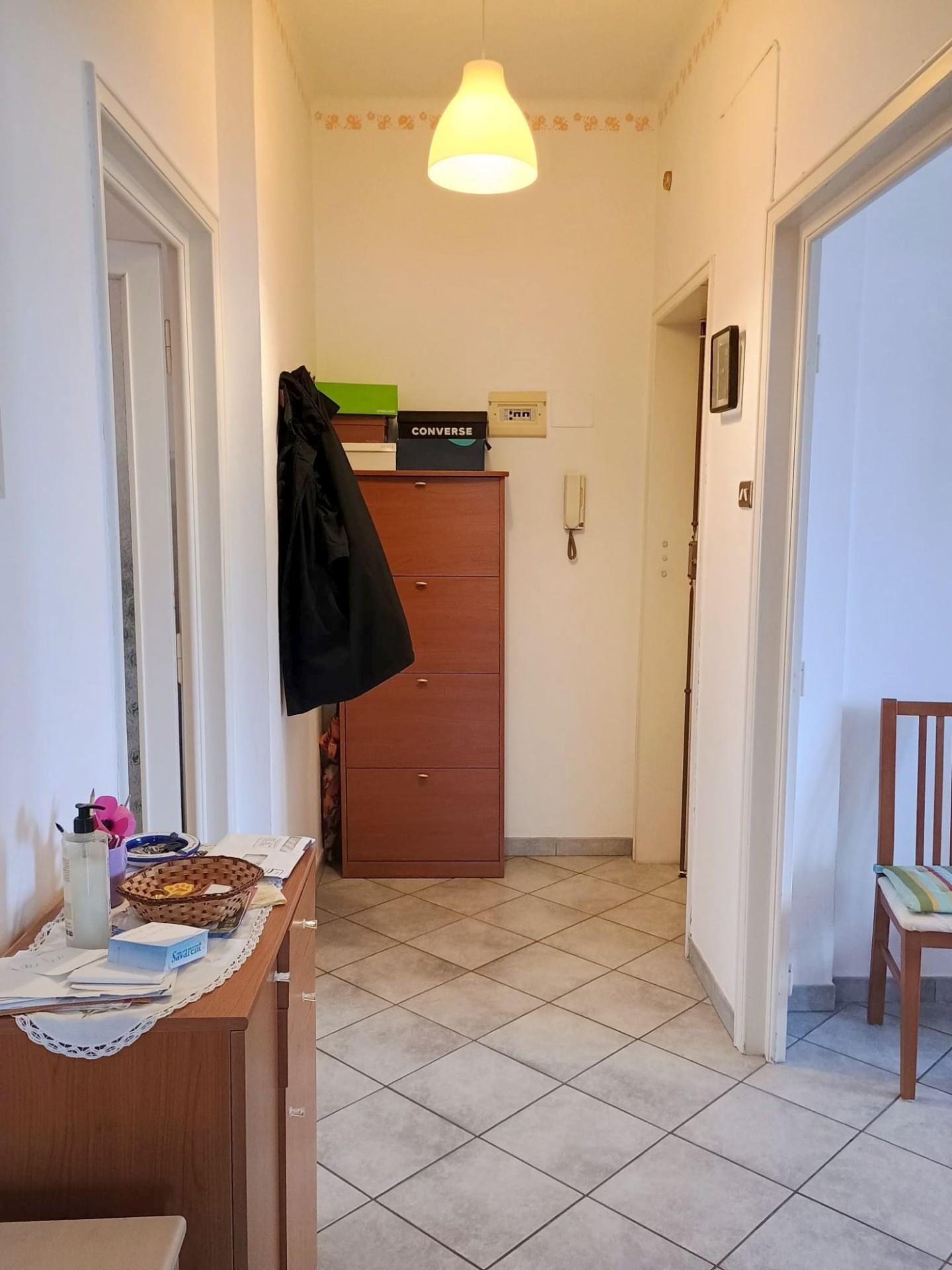 Immagine 16 di Appartamento in vendita  a Viareggio