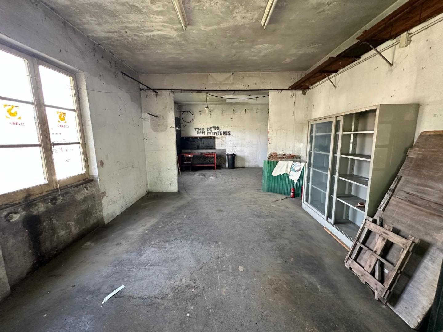 Immagine 27 di Appartamento in vendita  a Sarzana