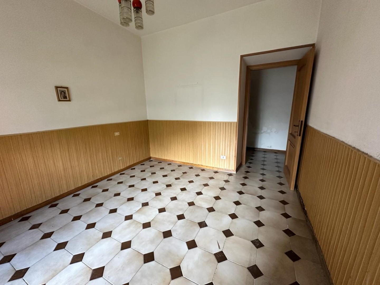 Immagine 22 di Appartamento in vendita  a Sarzana