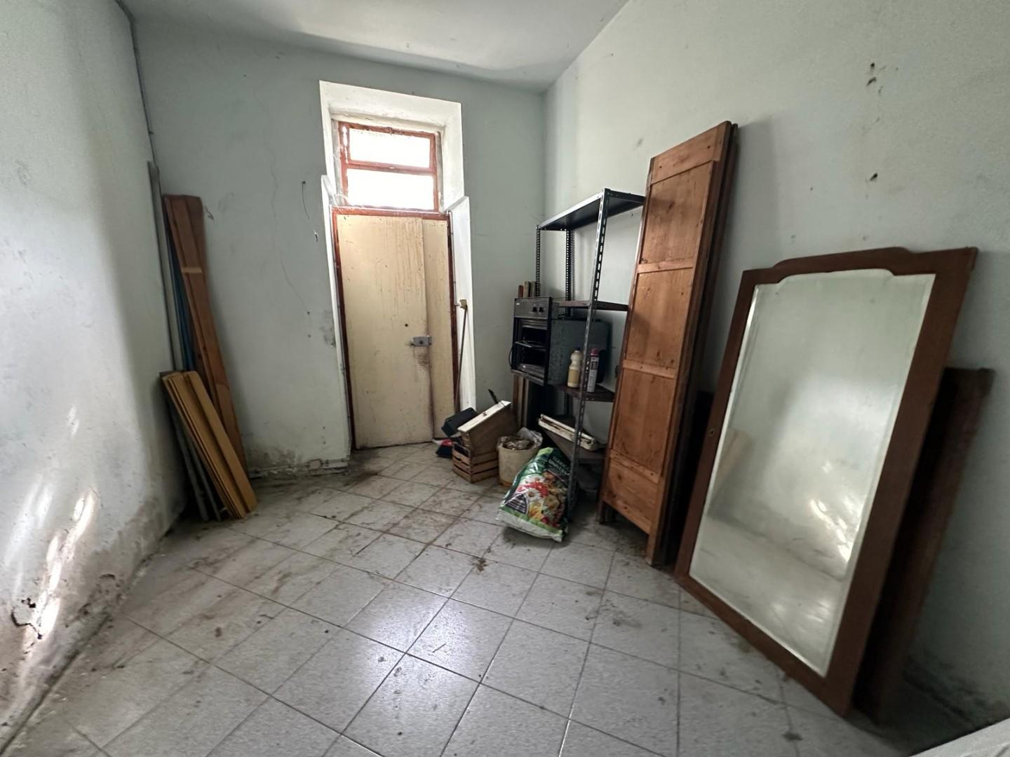 Immagine 6 di Appartamento in vendita  a Sarzana