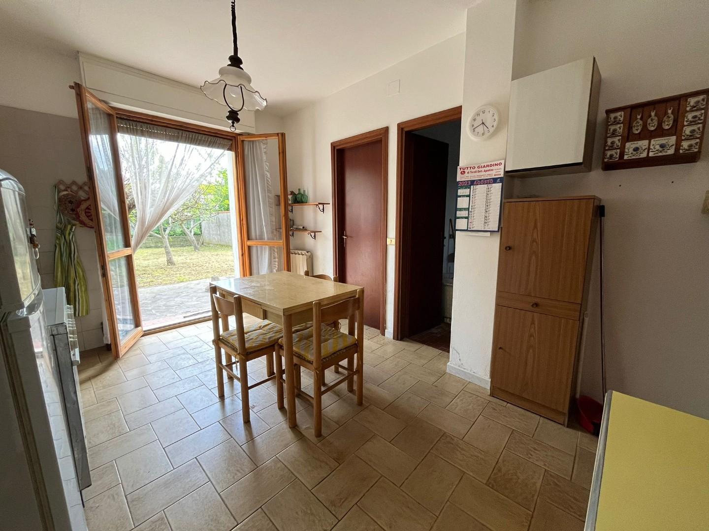 Immagine 3 di Villetta a schiera in vendita  a Crespina Lorenzana