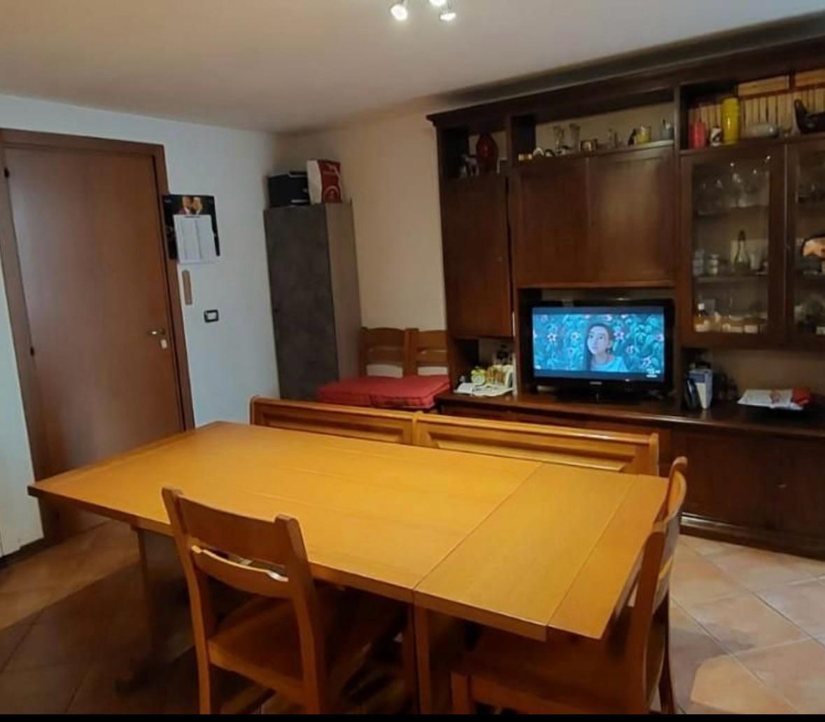 Immagine 1 di Terratetto in vendita  a Capraia E Limite