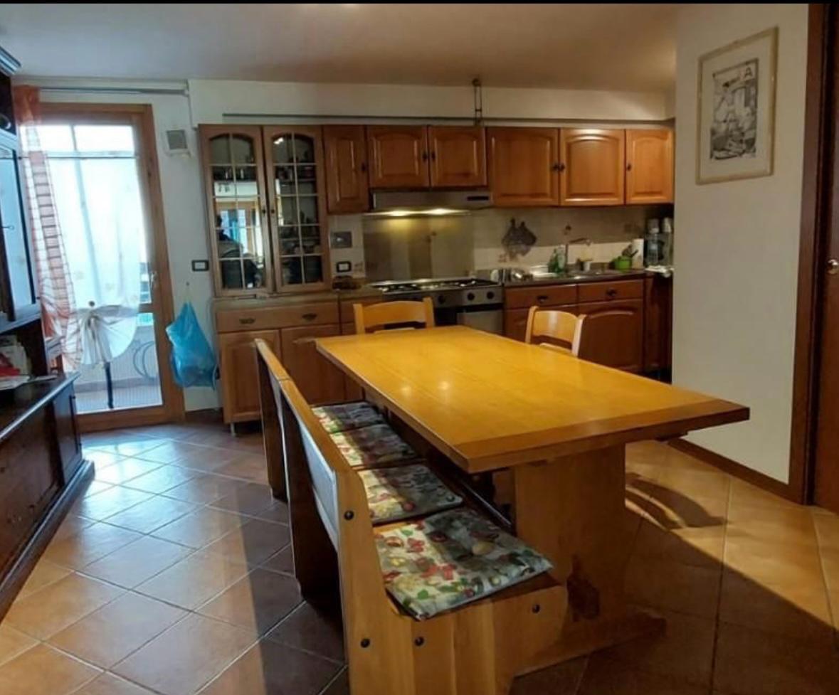 Immagine 2 di Terratetto in vendita  a Capraia E Limite