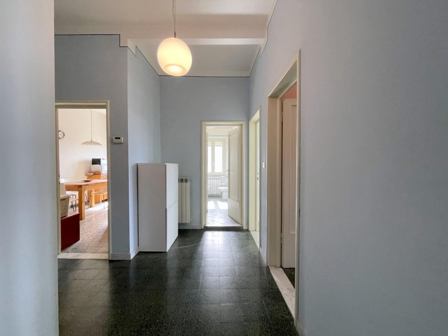 Immagine 26 di Appartamento in vendita  a Camaiore