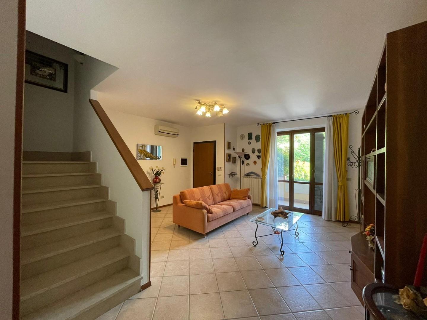 Immagine 17 di Terratetto in vendita  a Fucecchio