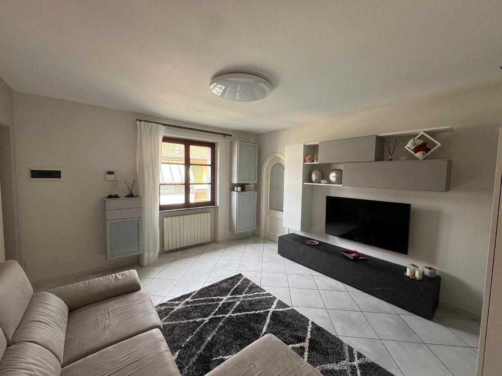 Immagine 4 di Appartamento in vendita  a Massa