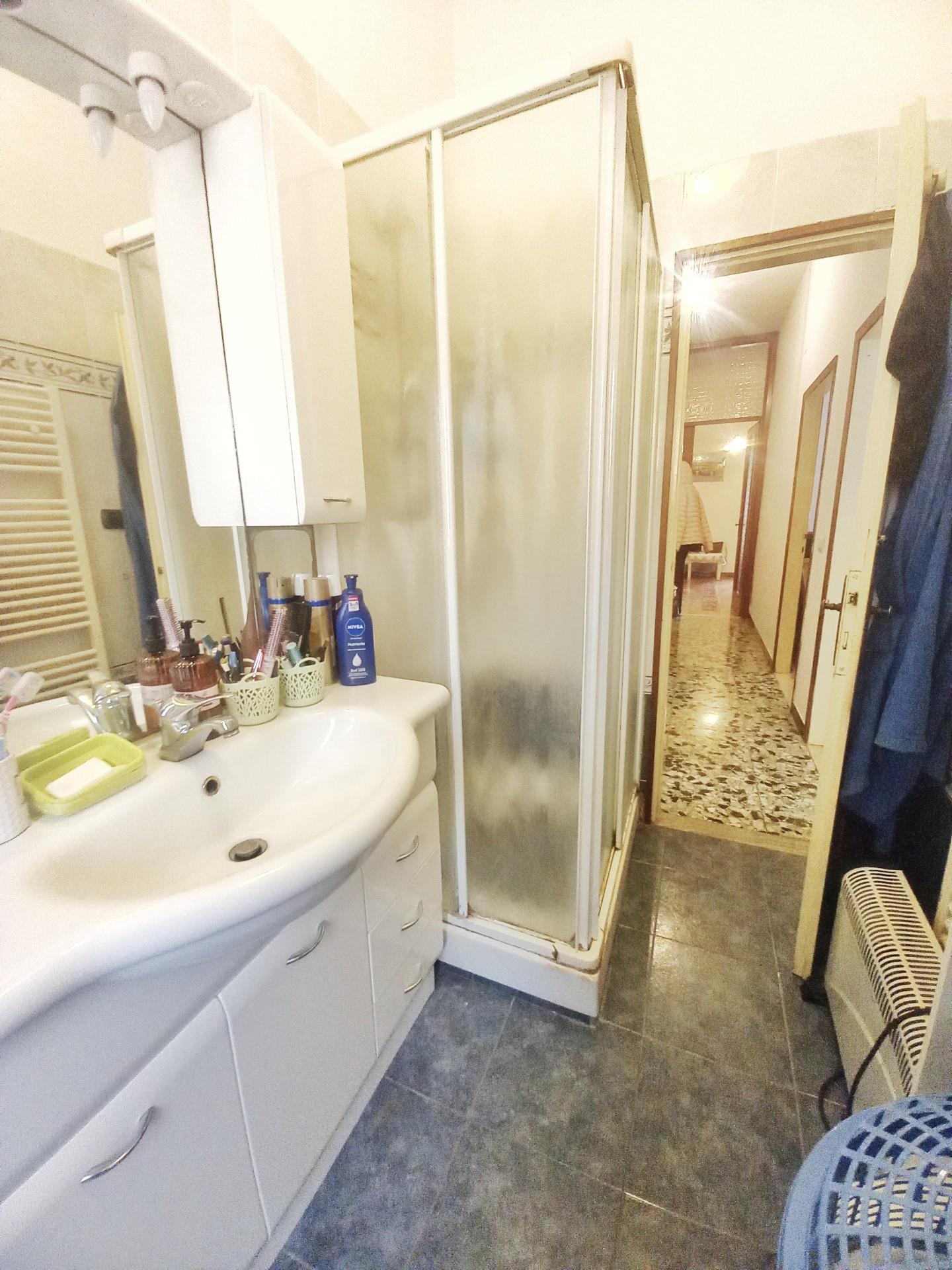 Immagine 27 di Appartamento in vendita  a Castelfiorentino