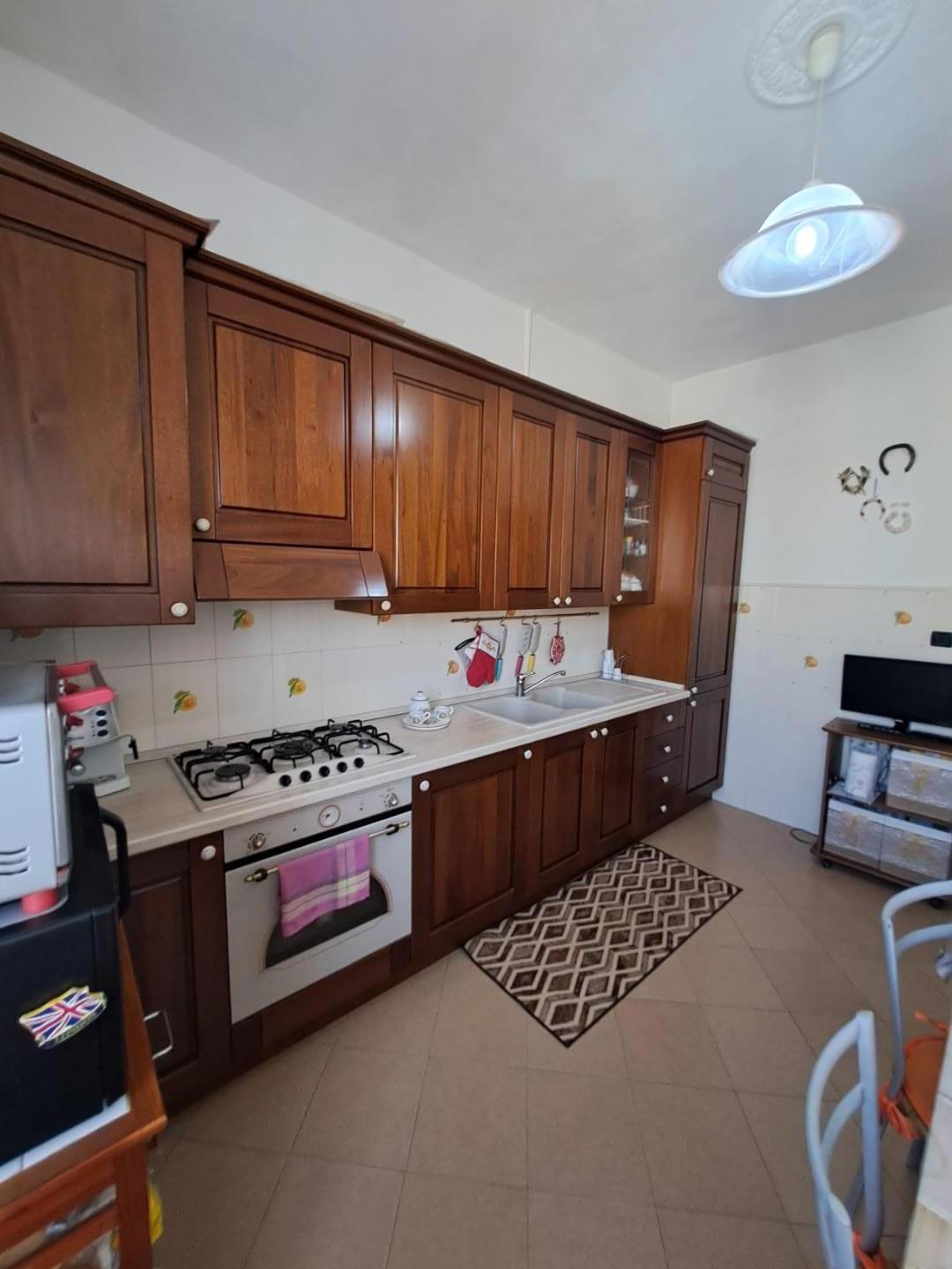 Immagine 12 di Appartamento in vendita  a Livorno