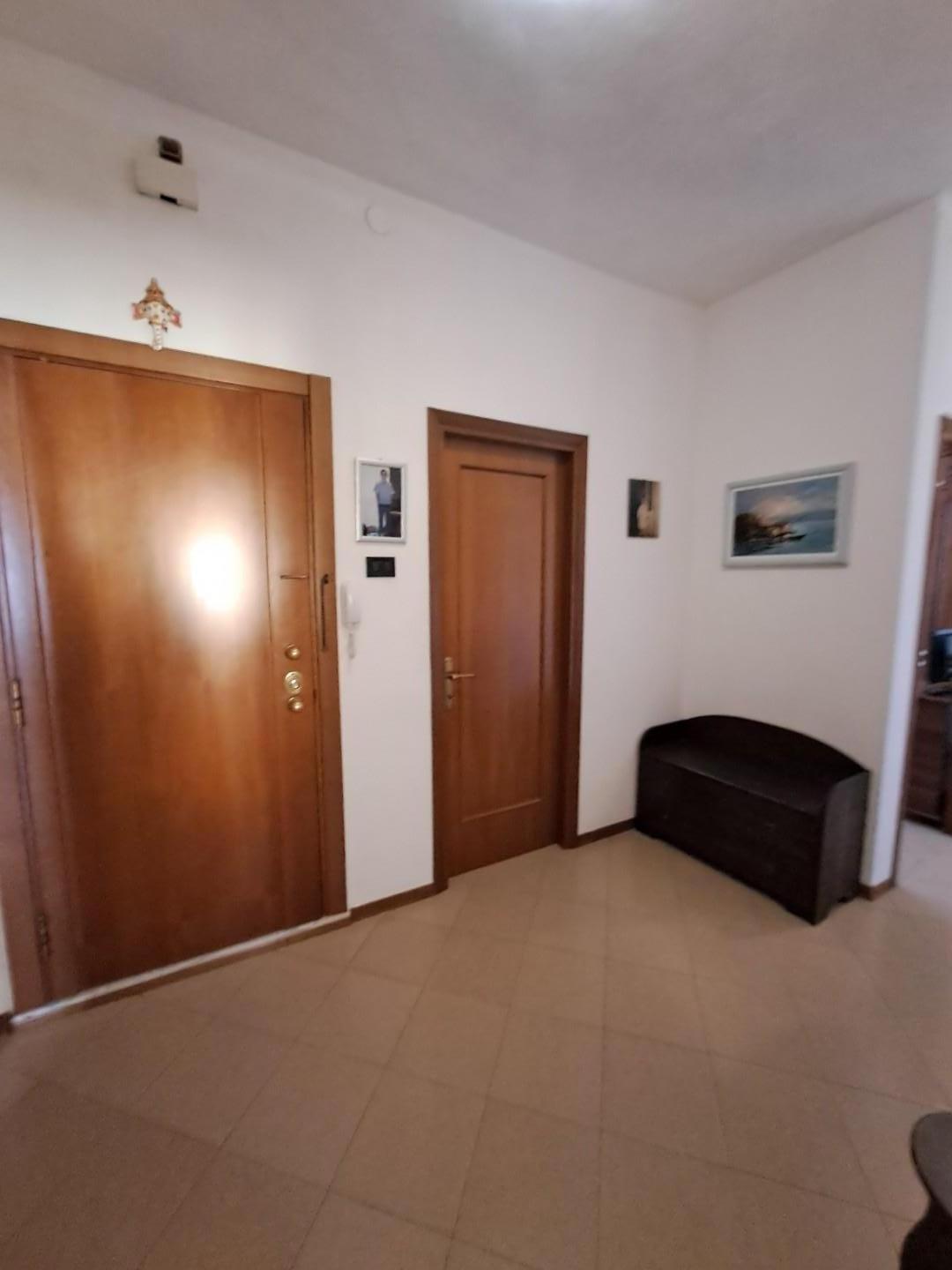 Immagine 32 di Appartamento in vendita  a Livorno