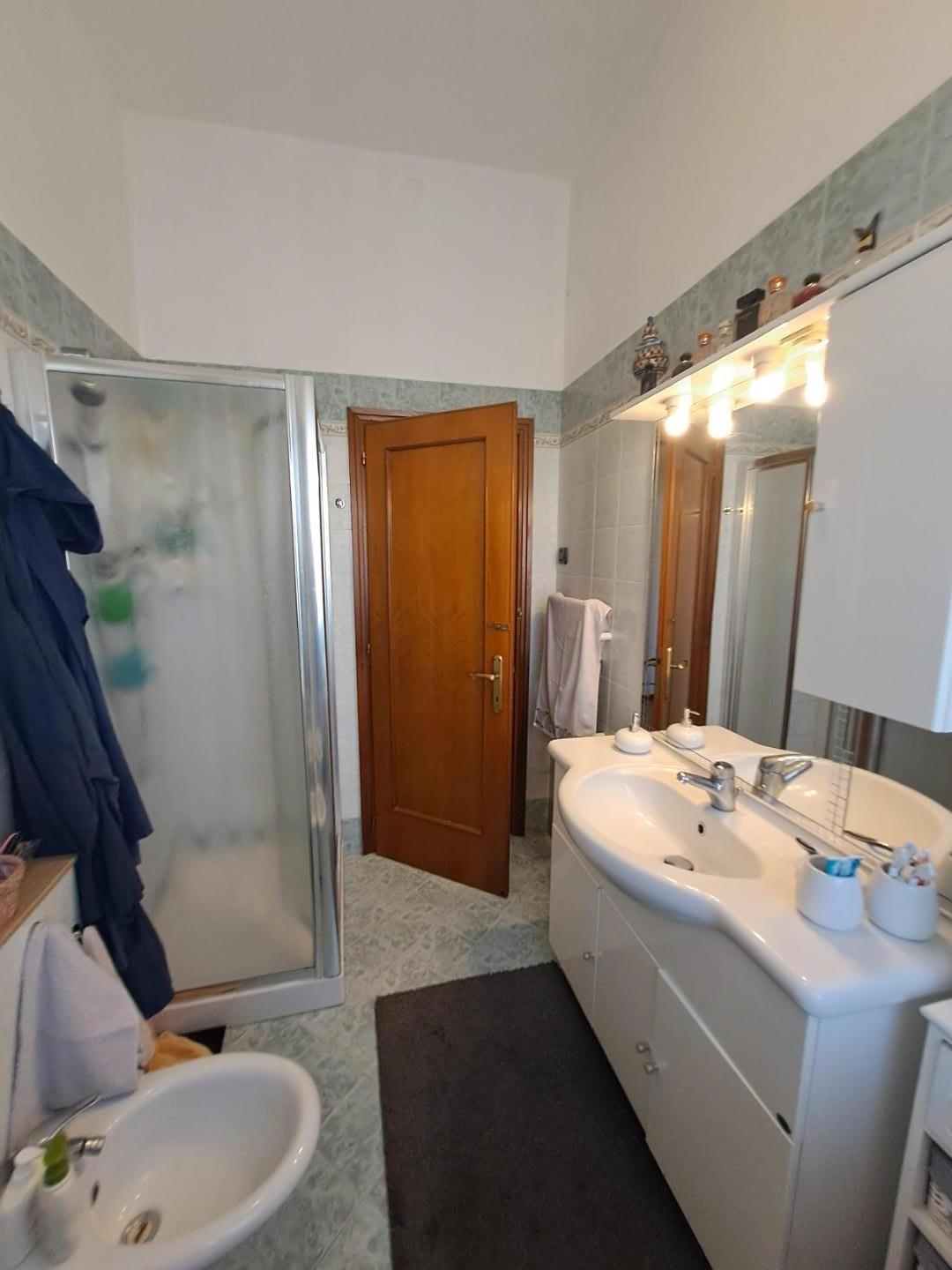 Immagine 36 di Appartamento in vendita  a Livorno