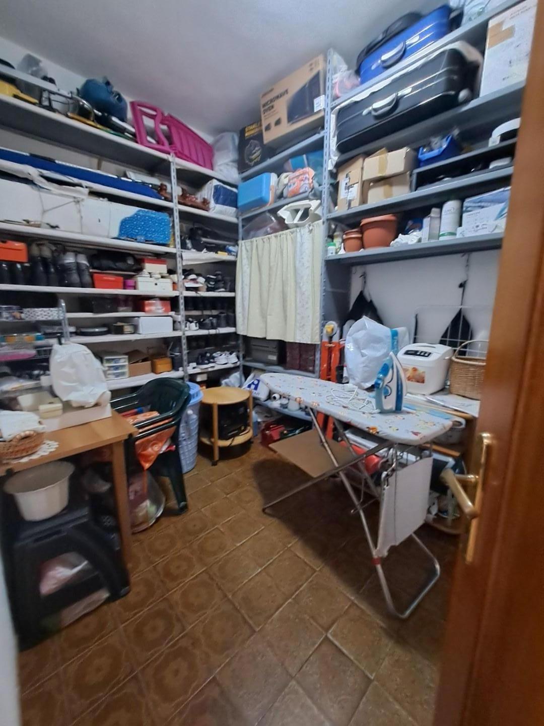 Immagine 39 di Appartamento in vendita  a Livorno