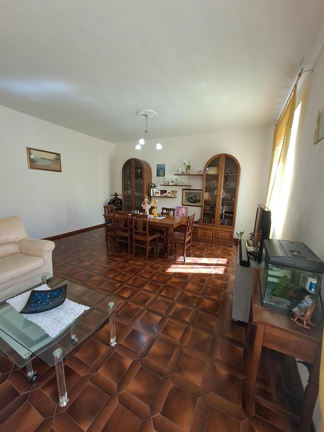 Immagine 5 di Appartamento in vendita  a Livorno