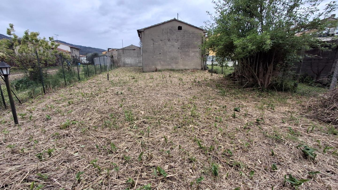 Immagine 4 di Garage in vendita  a San Giuliano Terme