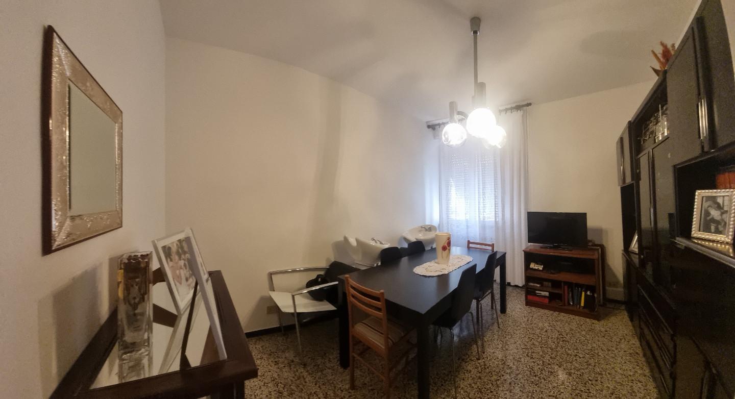 Immagine 9 di Appartamento in vendita  a Livorno