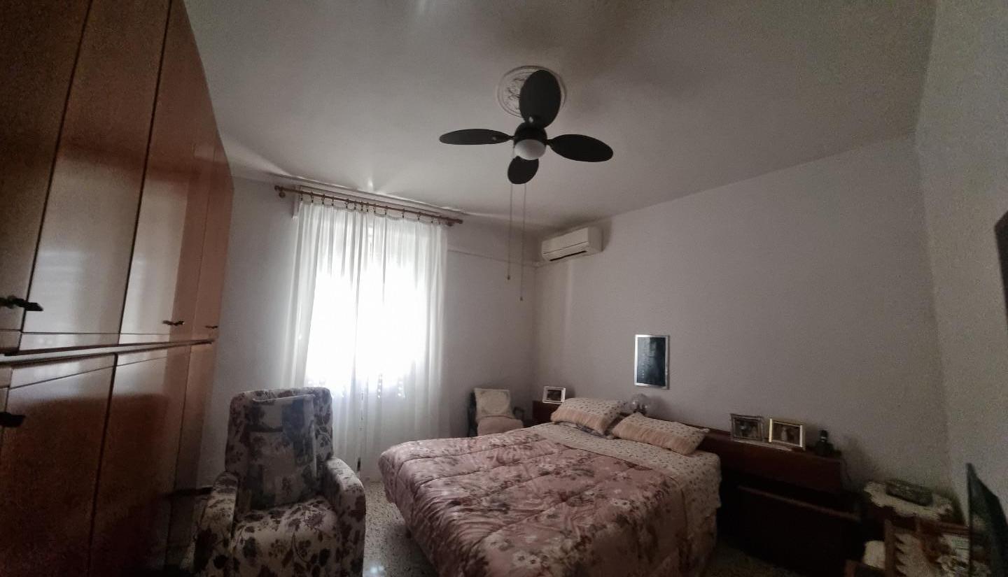 Immagine 14 di Appartamento in vendita  a Livorno