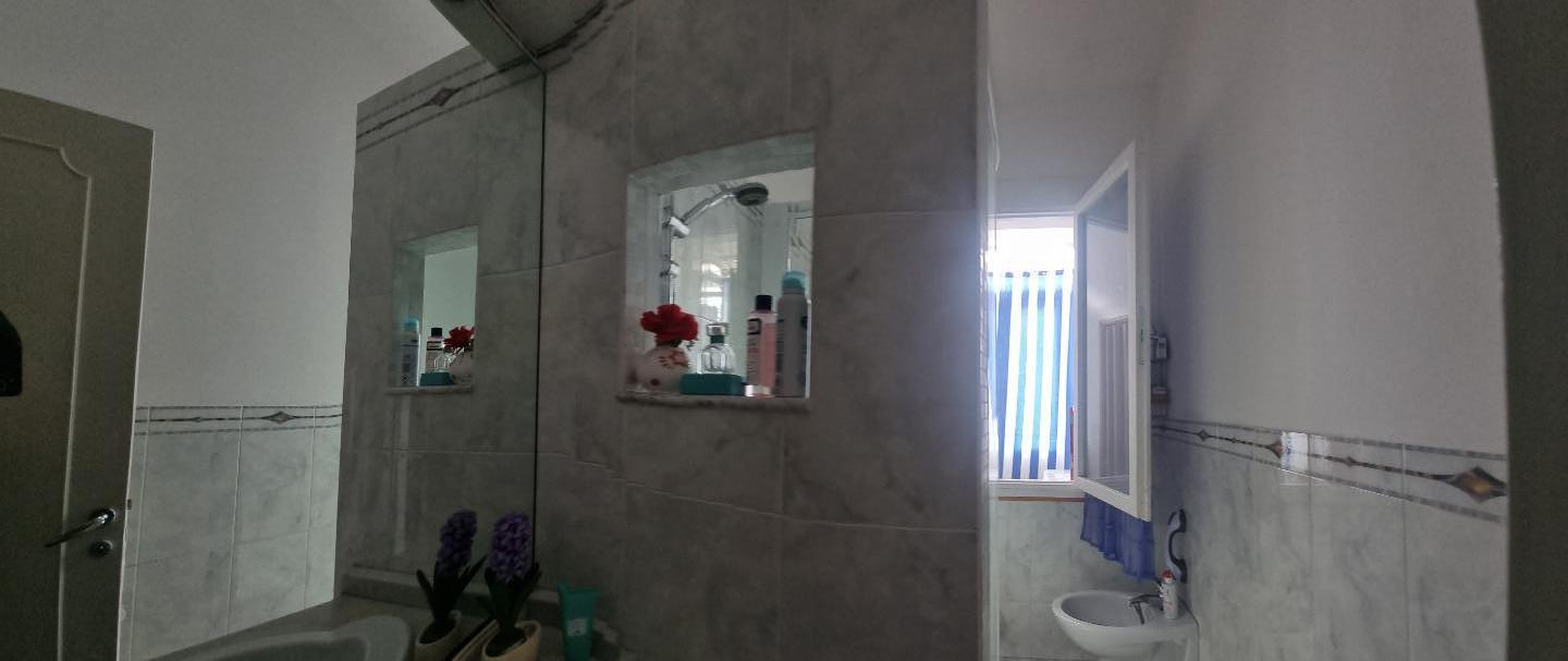 Immagine 19 di Appartamento in vendita  a Livorno