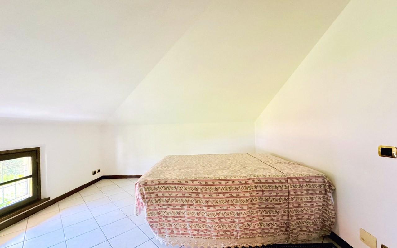 Immagine 39 di Villa in vendita  a Pietrasanta