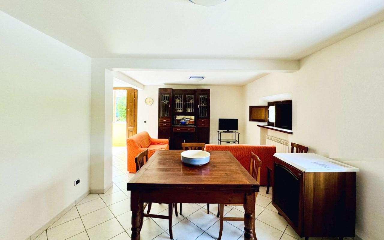 Immagine 51 di Villa in vendita  a Pietrasanta