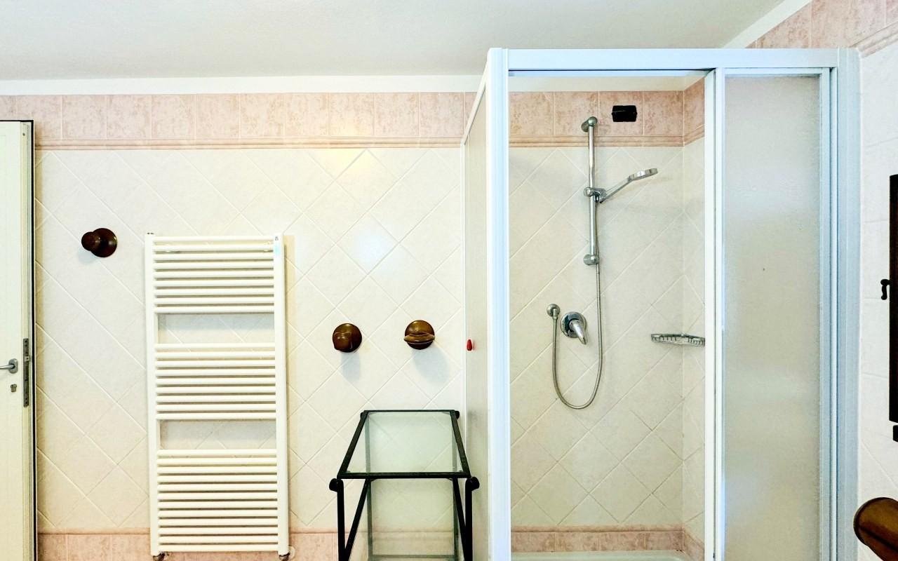 Immagine 57 di Villa in vendita  a Pietrasanta