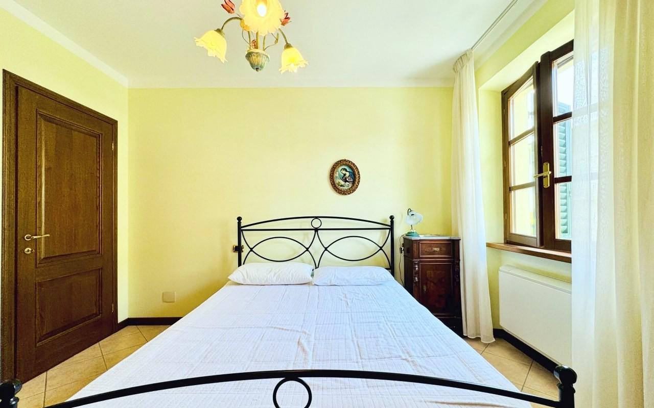 Immagine 19 di Villa in vendita  a Pietrasanta