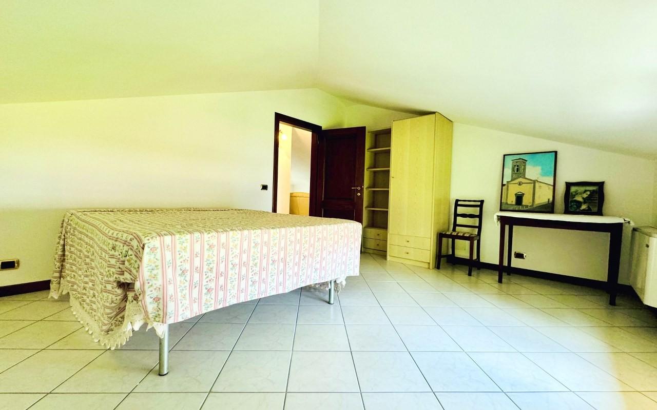 Immagine 41 di Villa in vendita  a Pietrasanta