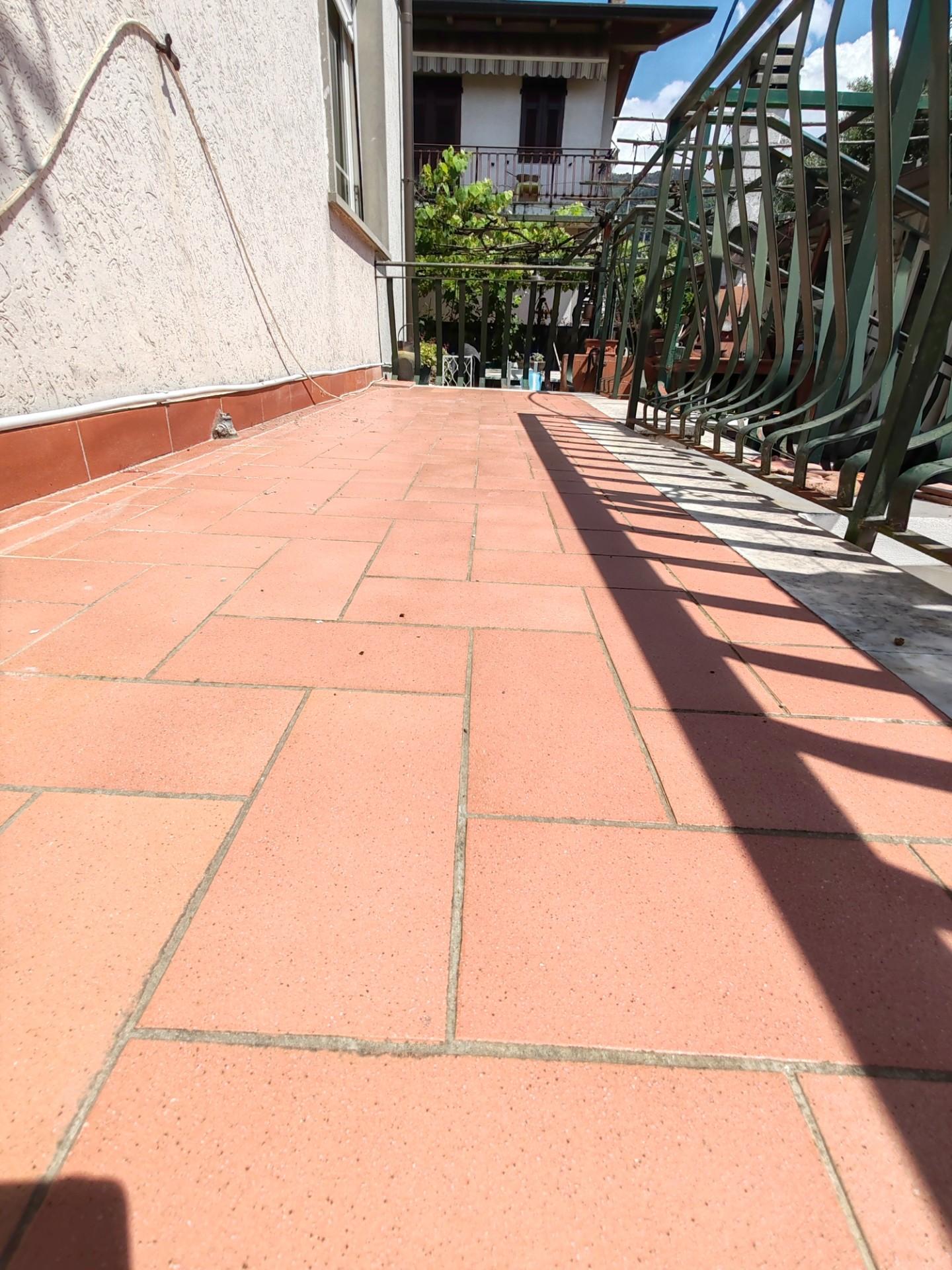 Immagine 24 di Appartamento in vendita  a Massa