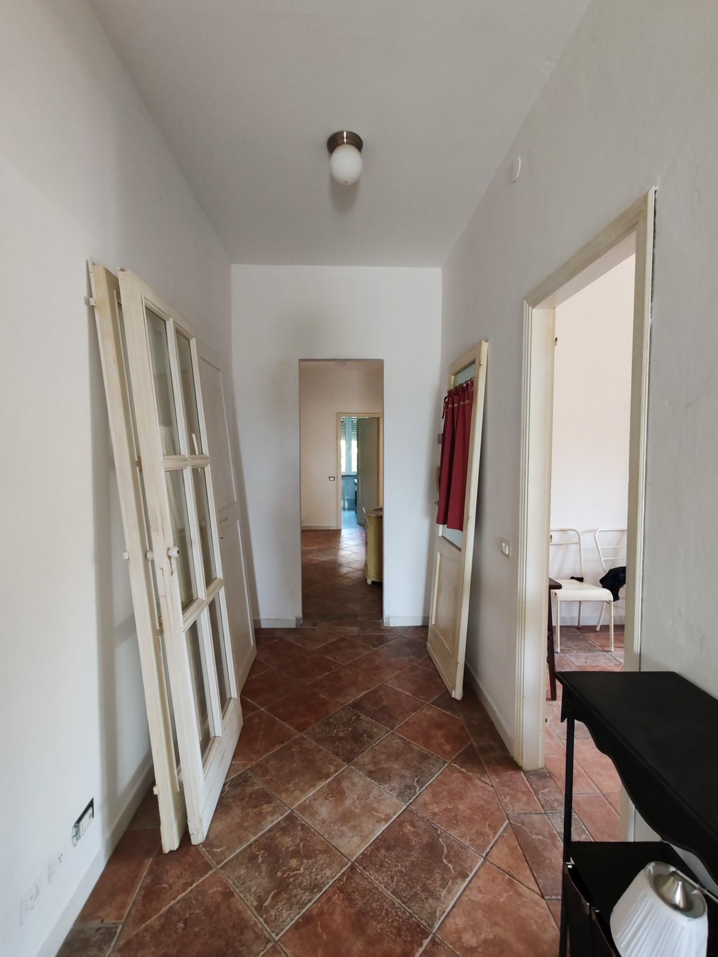 Immagine 25 di Appartamento in vendita  a Massa