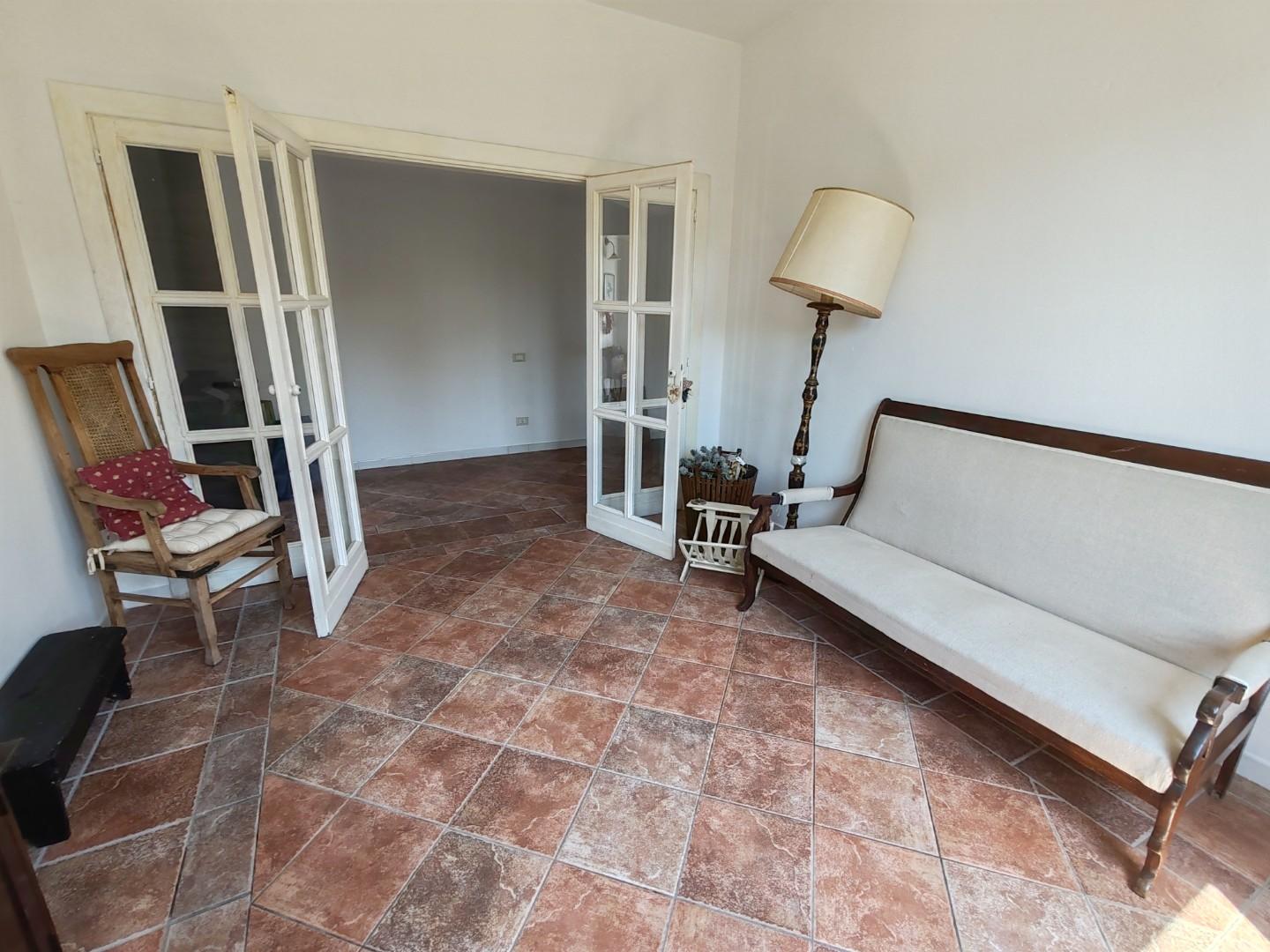 Immagine 3 di Appartamento in vendita  a Massa