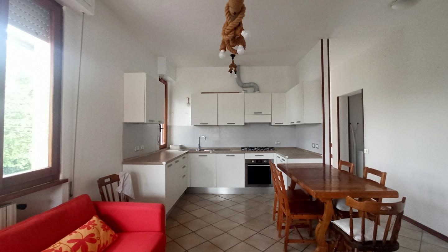 Immagine 9 di Casa semindipendente in vendita  a Pietrasanta