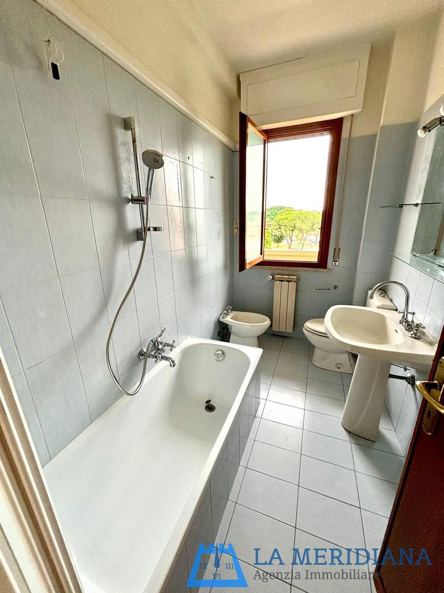 Immagine 10 di Appartamento in vendita  a Lamporecchio