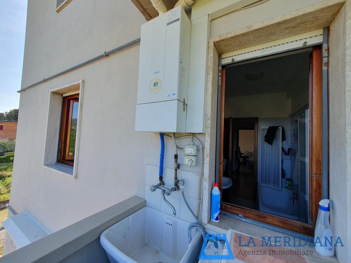 Immagine 15 di Appartamento in vendita  a Lamporecchio