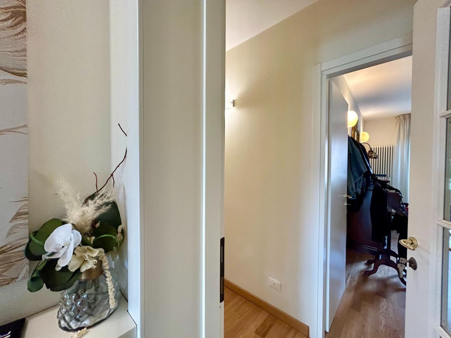 Immagine 17 di Appartamento in vendita  a Sovicille