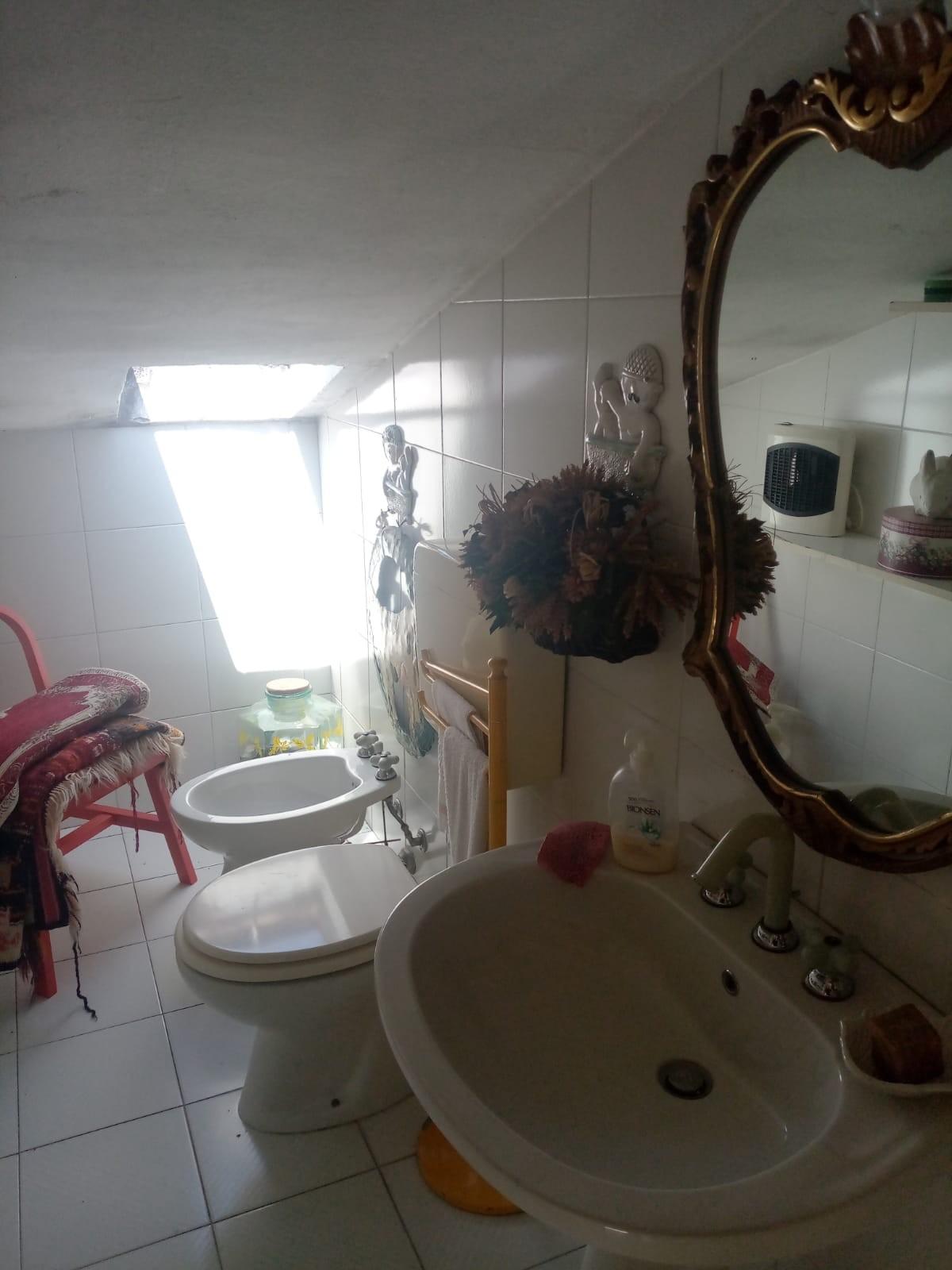 Immagine 22 di Villetta a schiera in vendita  a Carrara