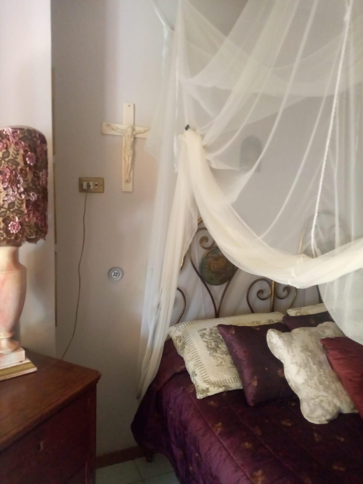 Immagine 17 di Villetta a schiera in vendita  a Carrara