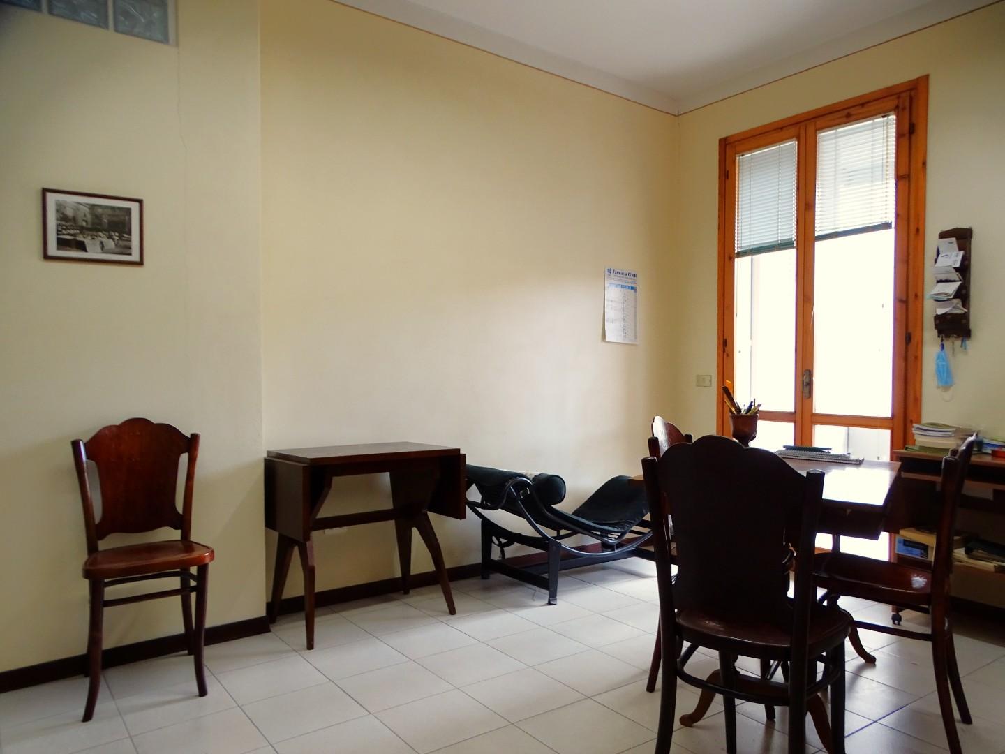 Immagine 13 di Ufficio in vendita  a San Miniato