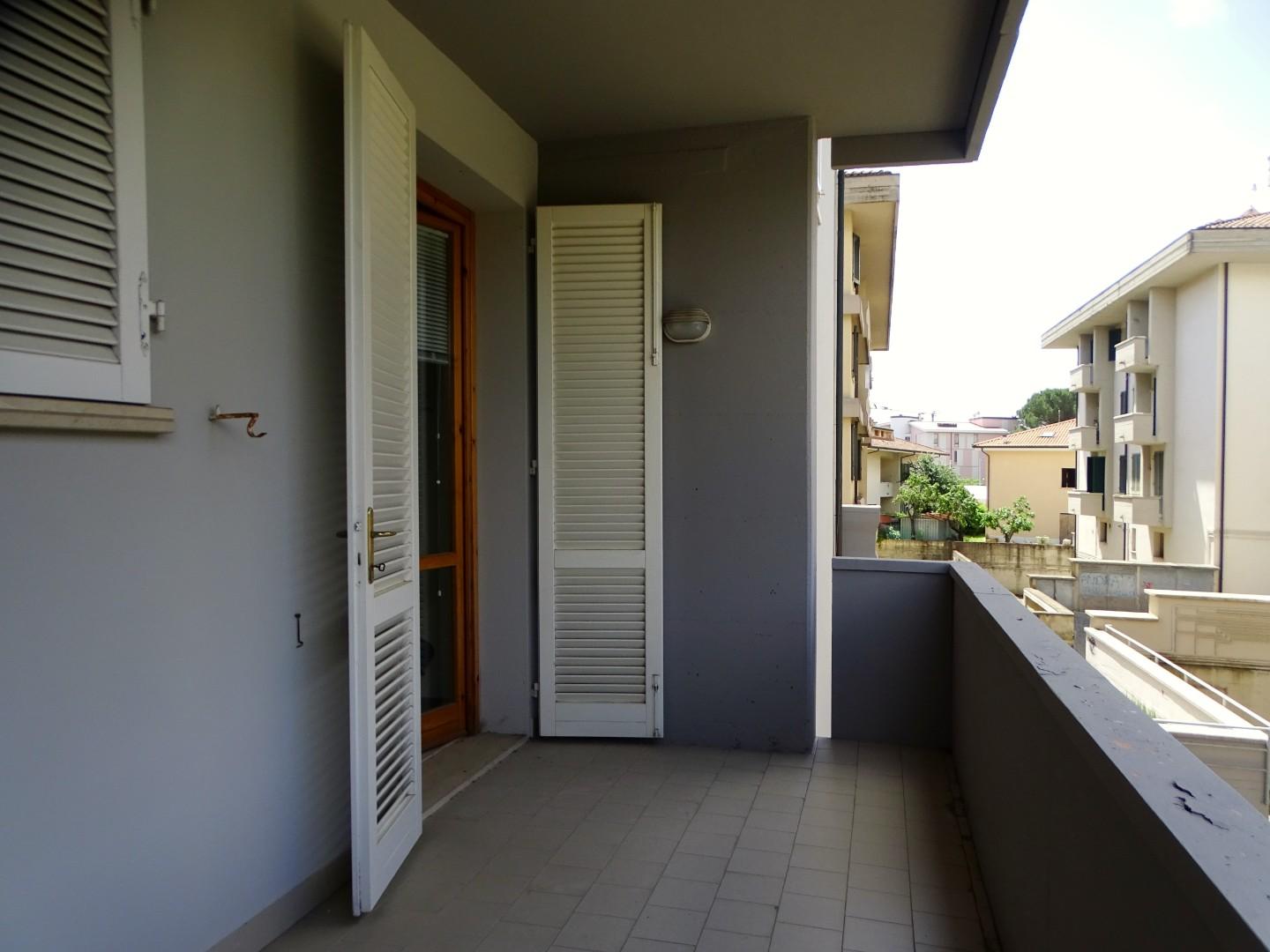 Immagine 4 di Ufficio in vendita  a San Miniato