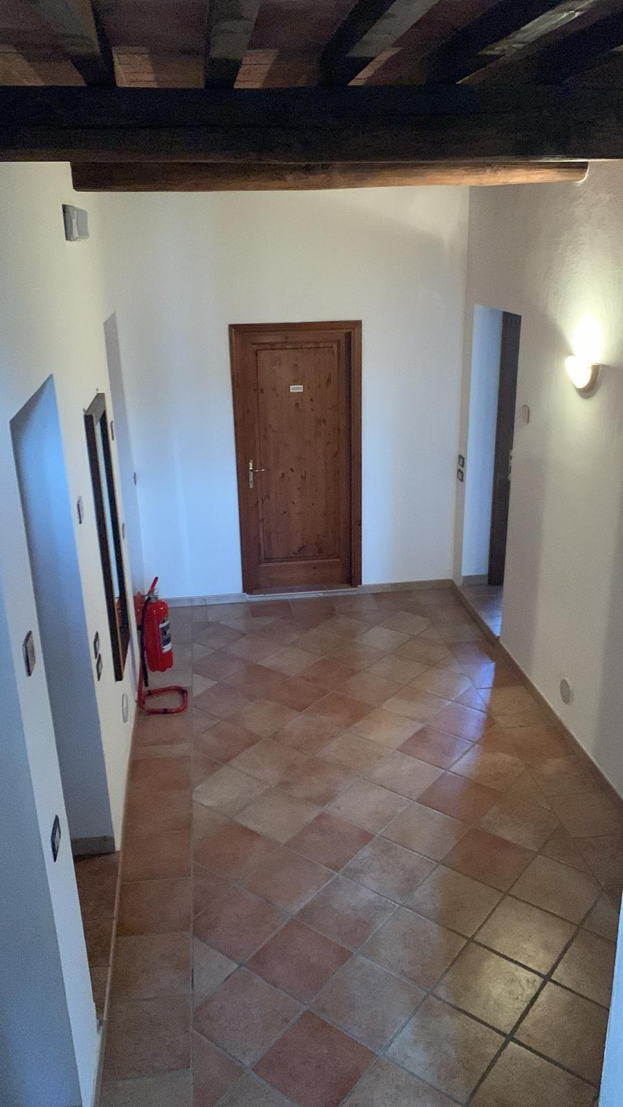 Immagine 12 di Albergo/B&B/Residence in vendita  a Riparbella