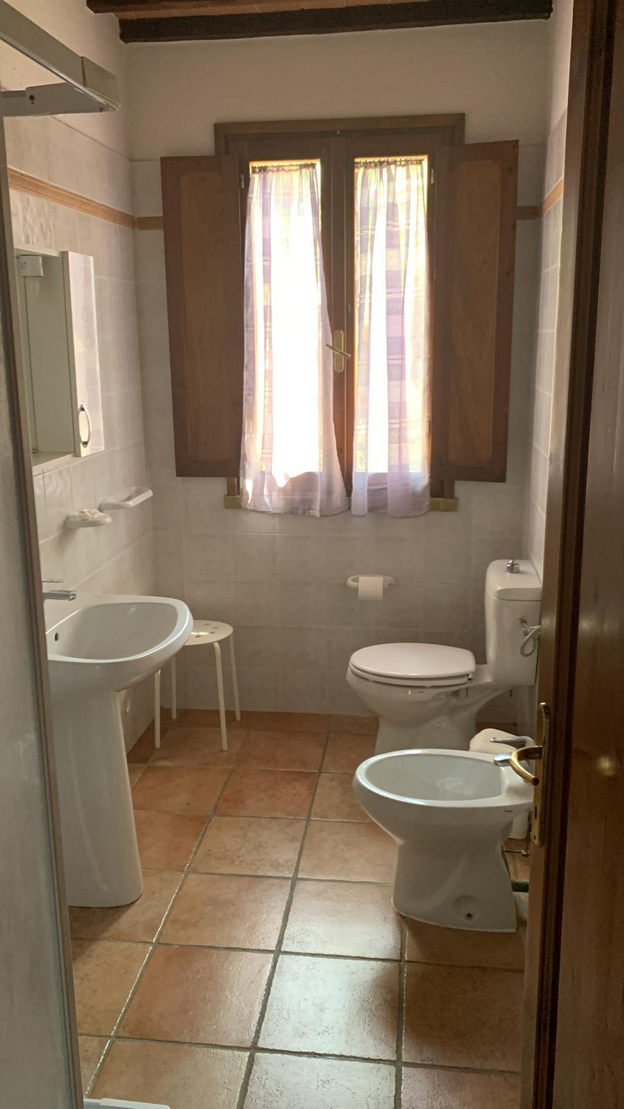 Immagine 16 di Albergo/B&B/Residence in vendita  a Riparbella