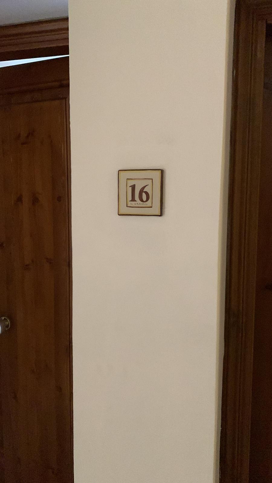 Immagine 11 di Albergo/B&B/Residence in vendita  a Riparbella