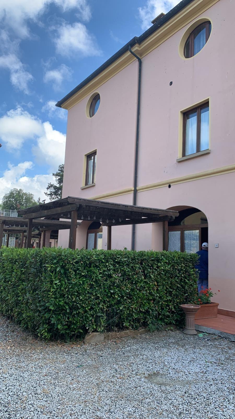 Immagine 5 di Albergo/B&B/Residence in vendita  a Riparbella