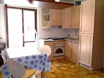 Immagine 3 di Villetta a schiera in vendita  a Carrara