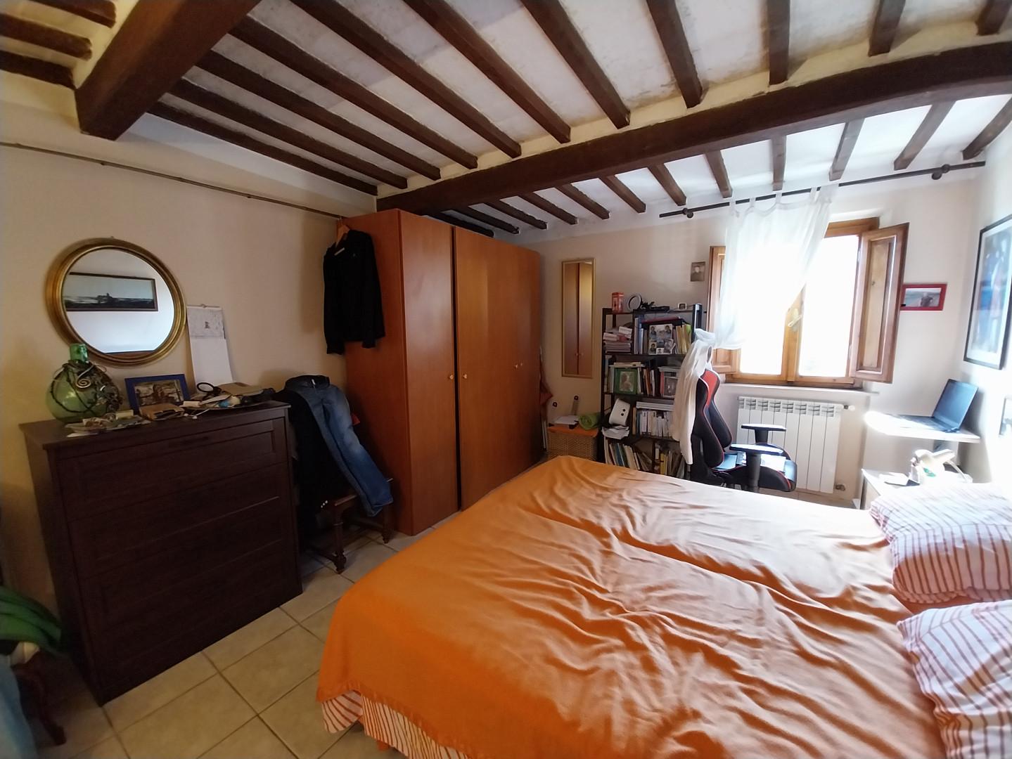 Immagine 12 di Appartamento in vendita  a Calci