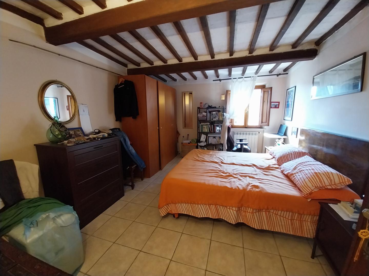 Immagine 11 di Appartamento in vendita  a Calci